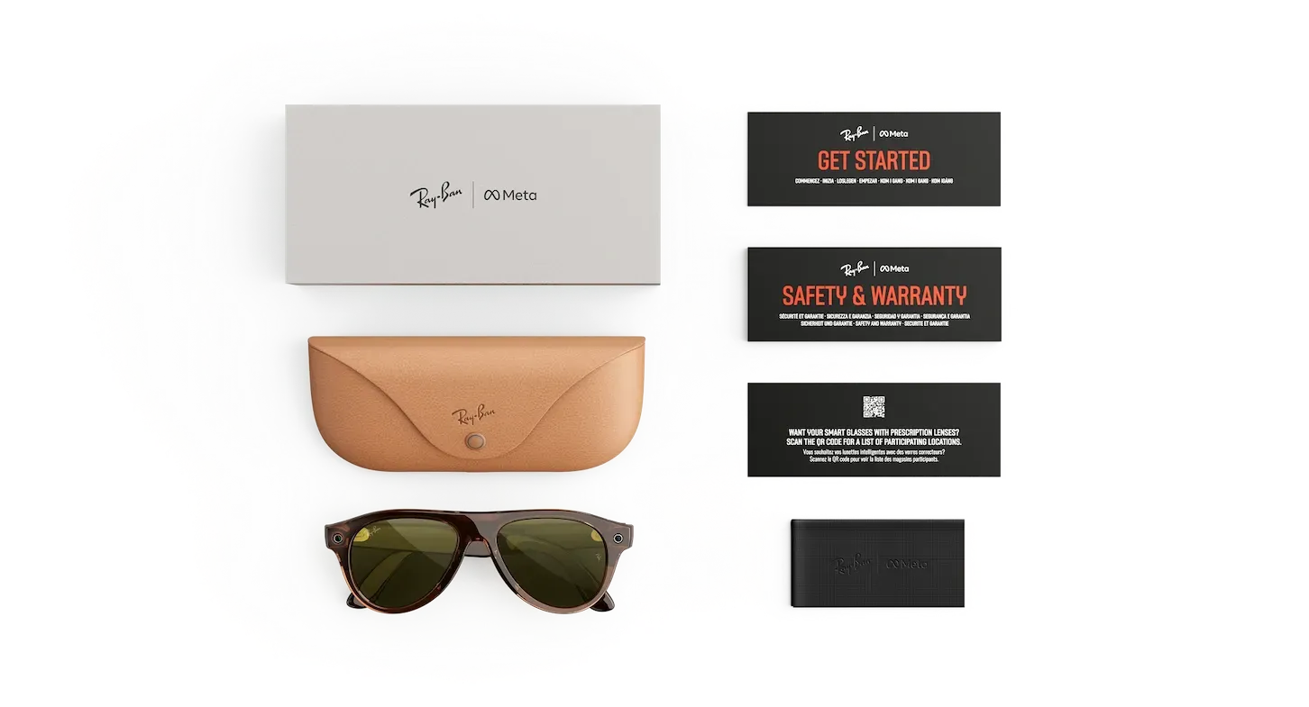 عینک : Aviator (Gen 3)Frame colour: Transparent Umber Lens colour: Transitions® Jade - Image 4