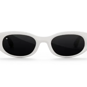 عینک : Starfire Kylie Edition Frame colour: Ivory Lens colour: Black